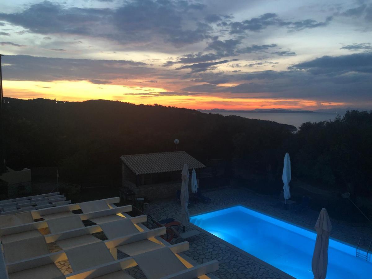 Villa Elaia Suites & Apartments No.1 Gaios Bagian luar foto