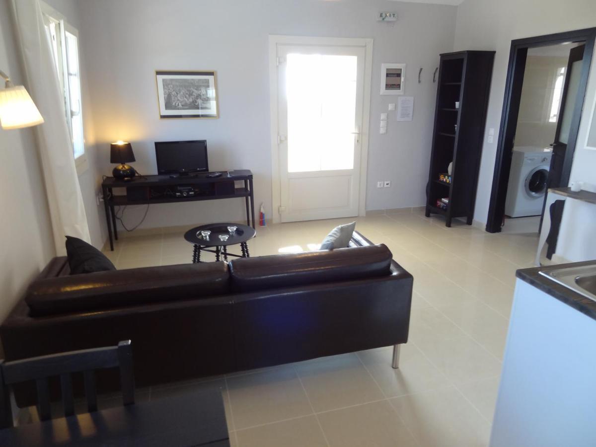 Villa Elaia Suites & Apartments No.1 Gaios Bagian luar foto