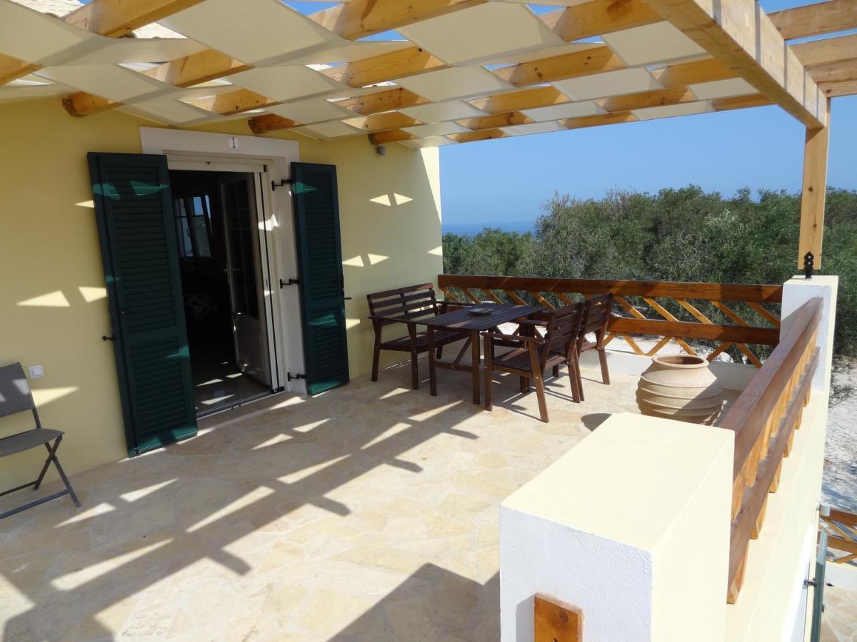 Villa Elaia Suites & Apartments No.1 Gaios Bagian luar foto