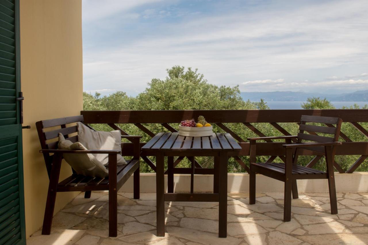 Villa Elaia Suites & Apartments No.1 Gaios Bagian luar foto