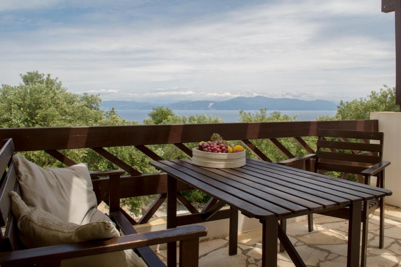 Villa Elaia Suites & Apartments No.1 Gaios Bagian luar foto