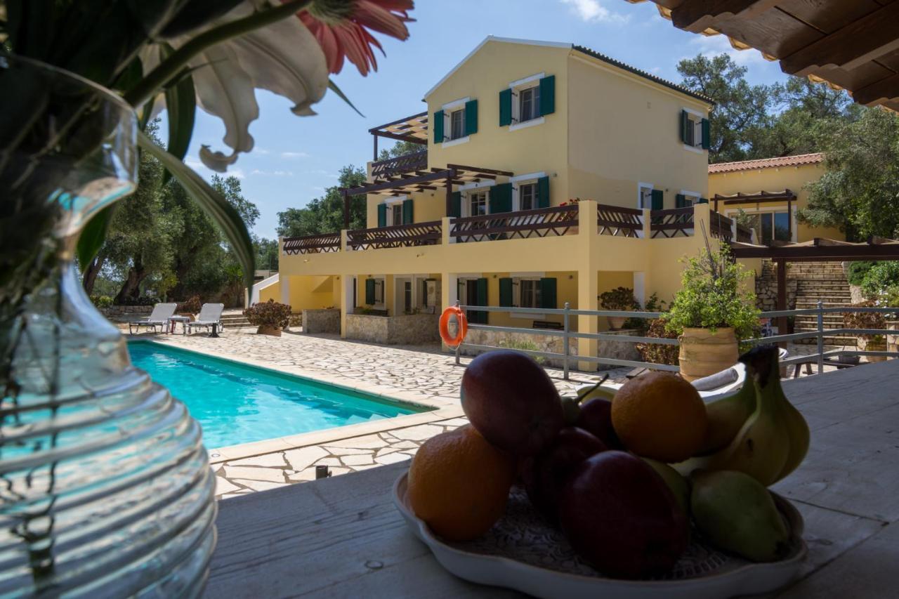 Villa Elaia Suites & Apartments No.1 Gaios Bagian luar foto