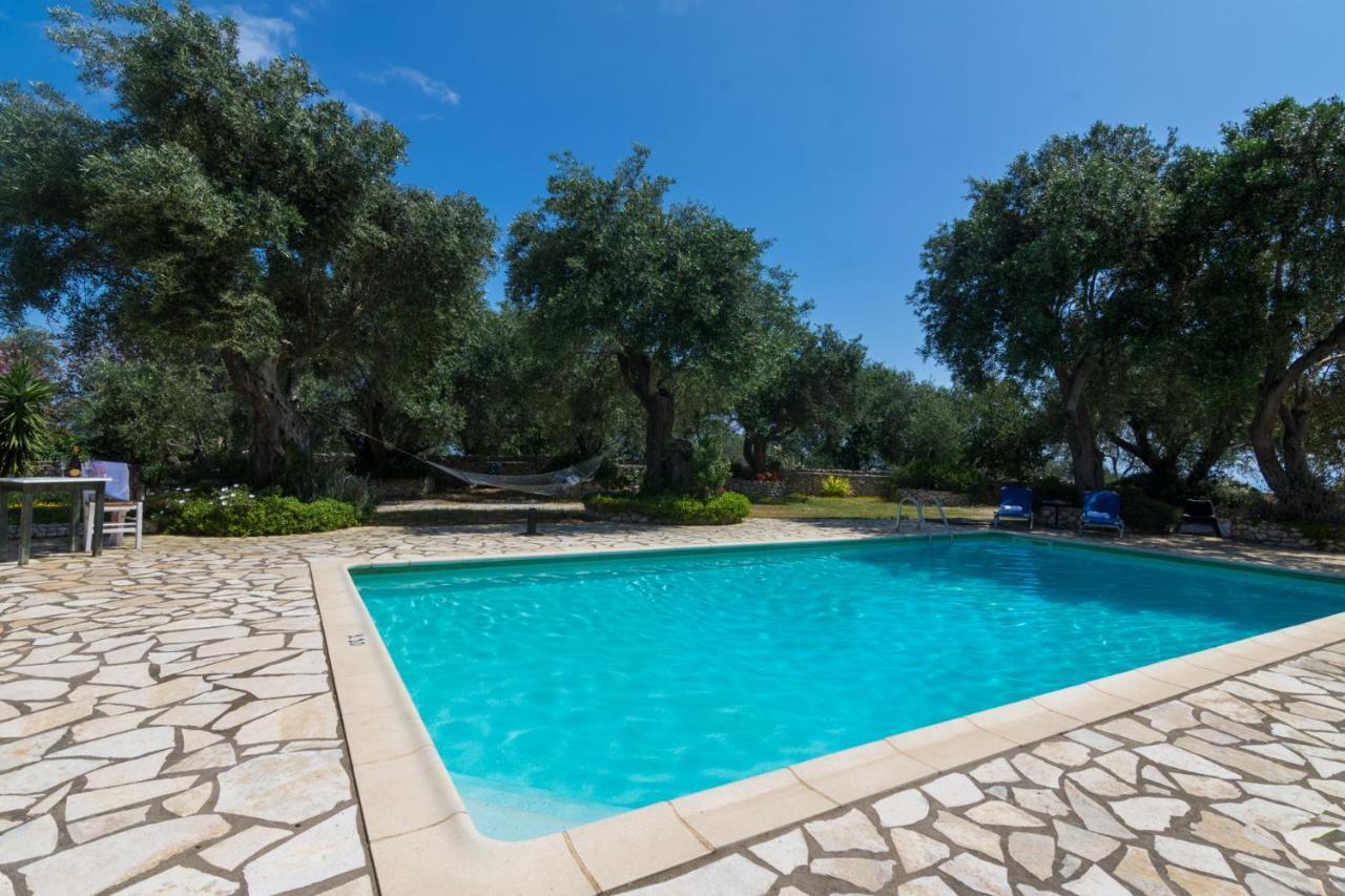 Villa Elaia Suites & Apartments No.1 Gaios Bagian luar foto