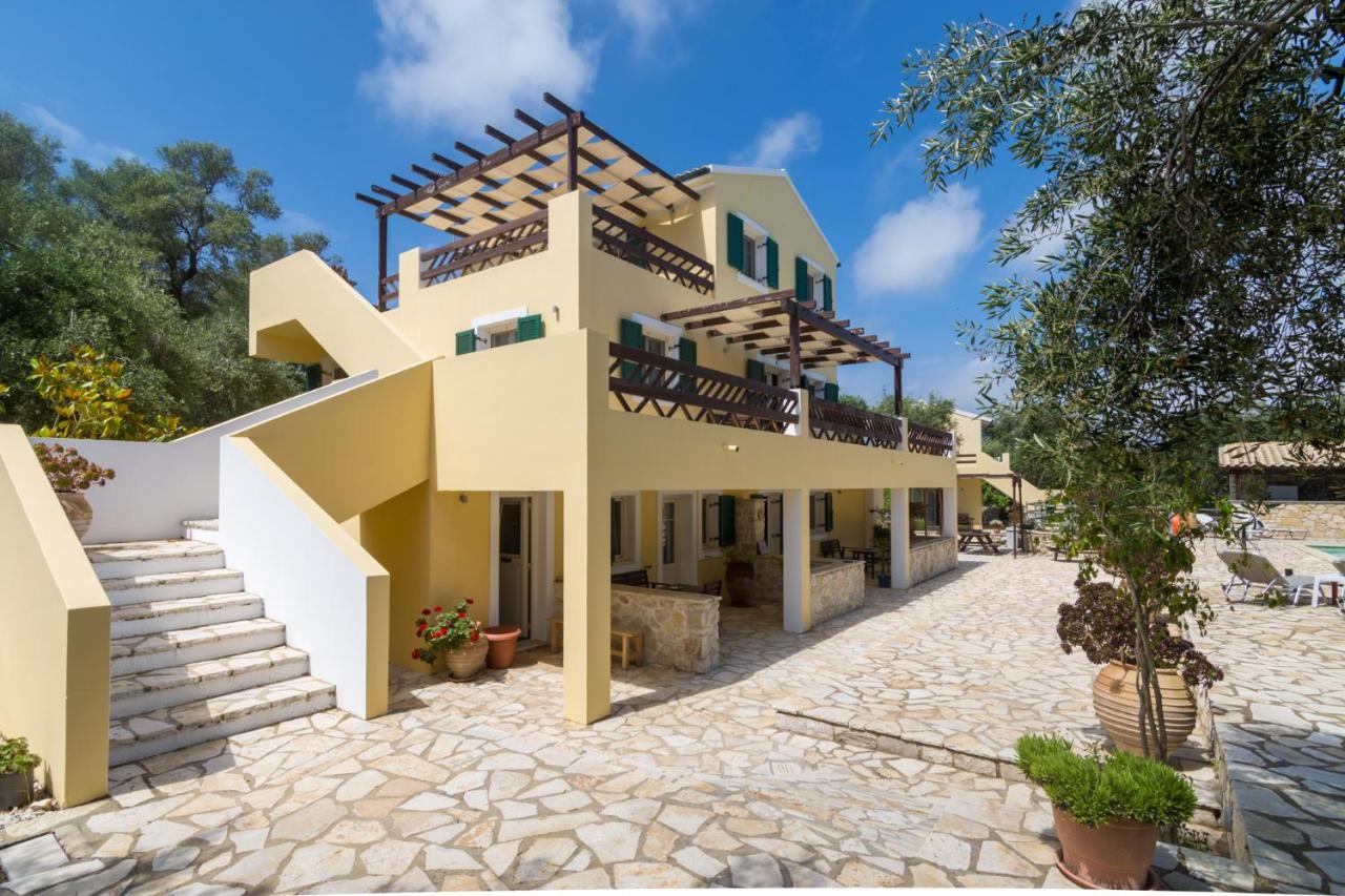 Villa Elaia Suites & Apartments No.1 Gaios Bagian luar foto